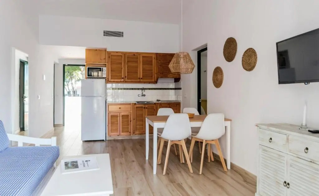 Apartamentos Las Brisas I & II