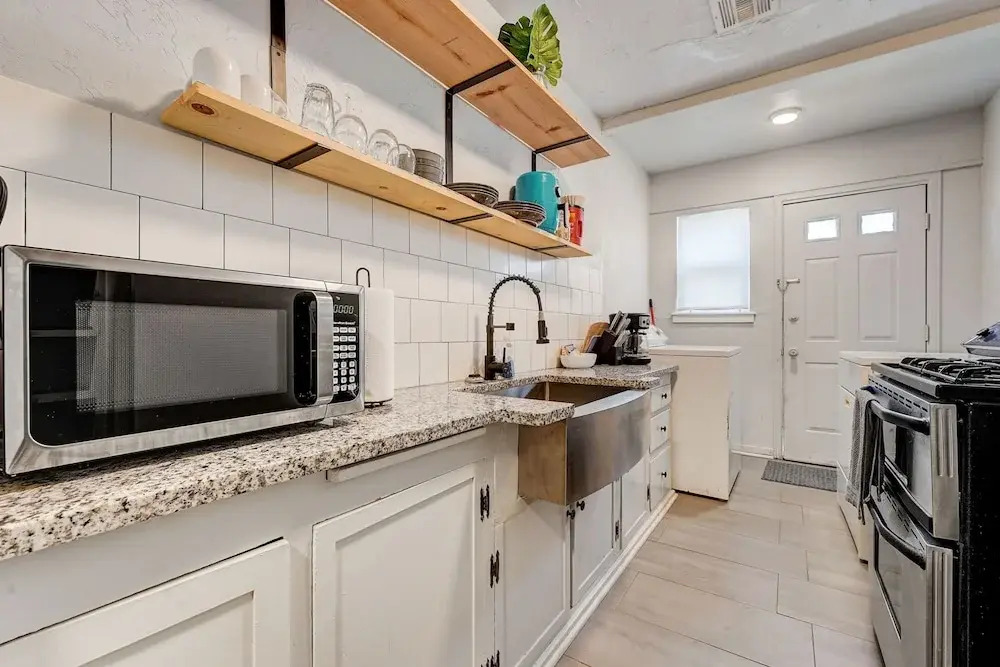 2BR Cozy House Near Paseo the Art District
