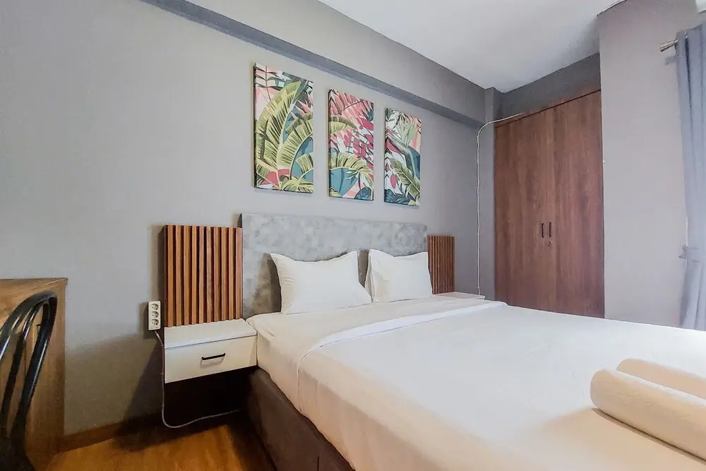 Relaxing And Homey Studio Sky View Apartment