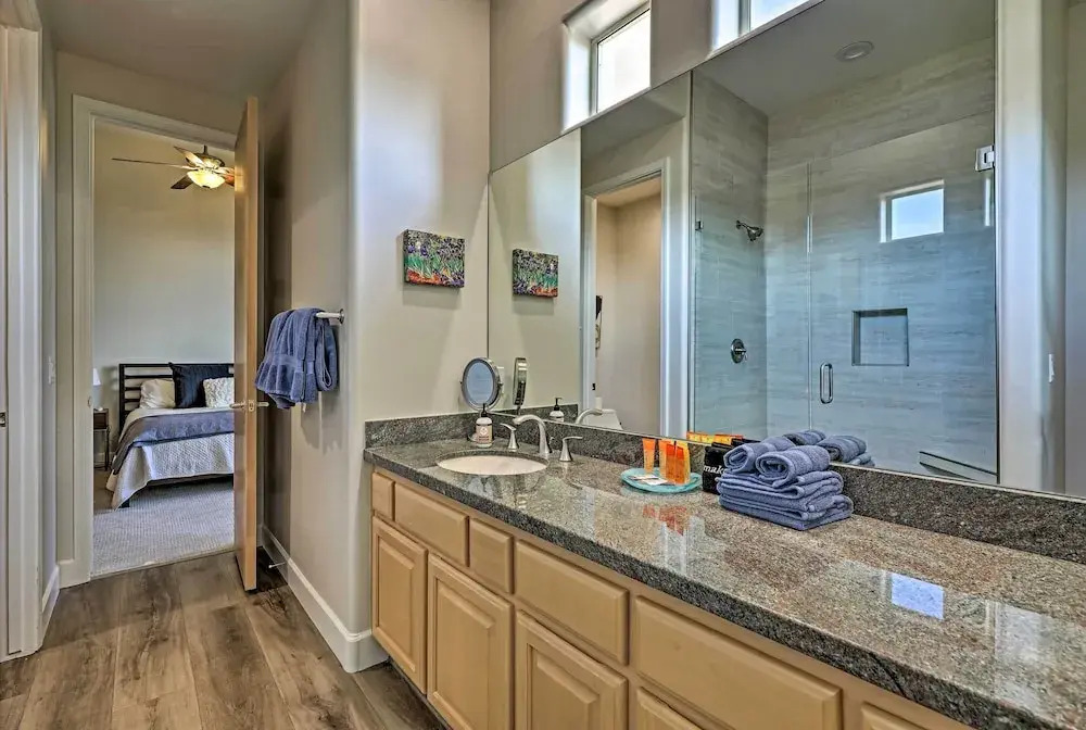 Patio, Playground! Glendale Family Gem Near Golf