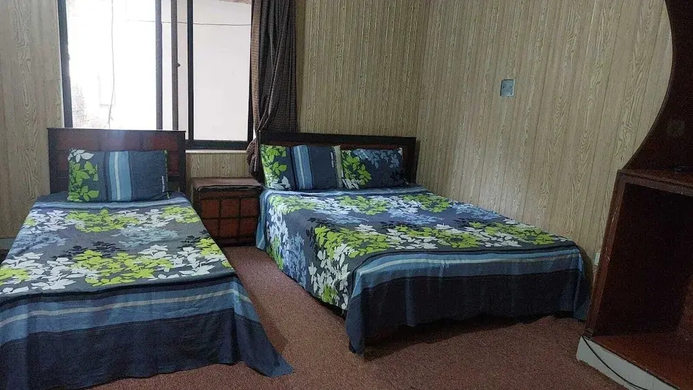 Sameer Guest House