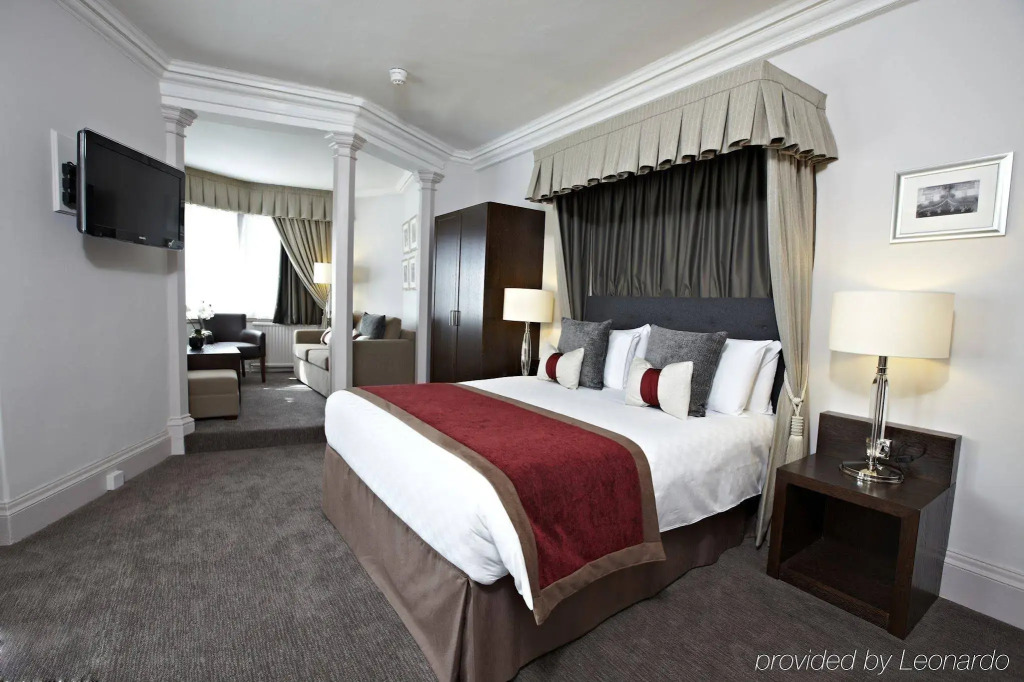 The County Hotel Newcastle