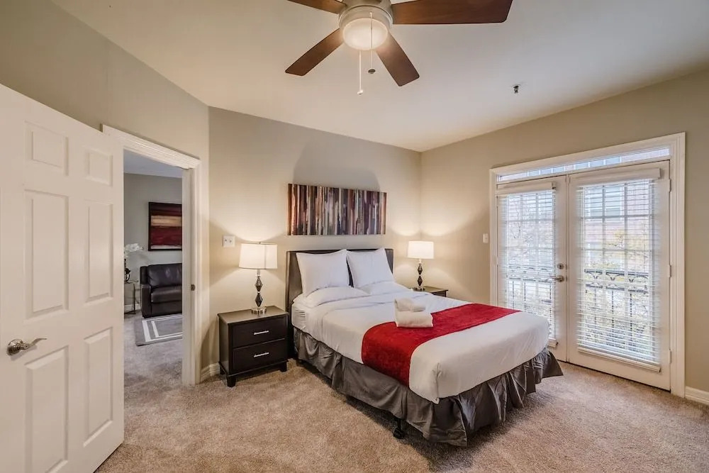 Corporate Stays-Uptown Dallas
