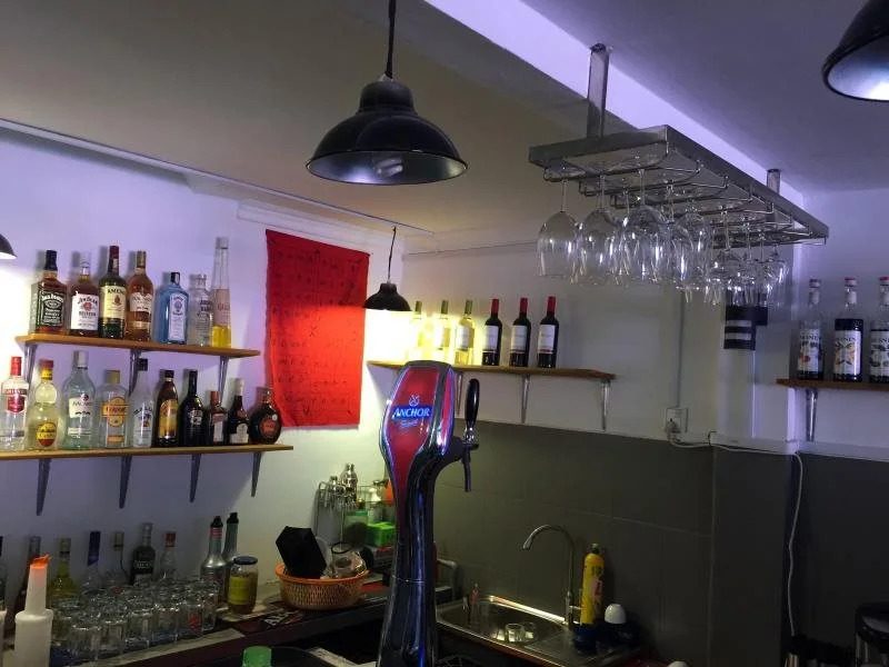 Tuk Tuk Hostel & Café
