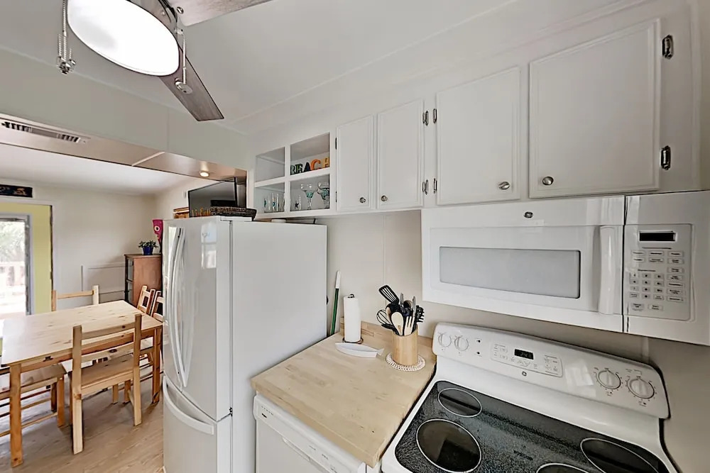 4031pano 3 Bedroom Home