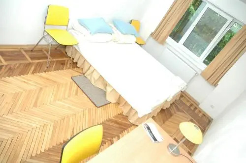 Yellow House Hostel