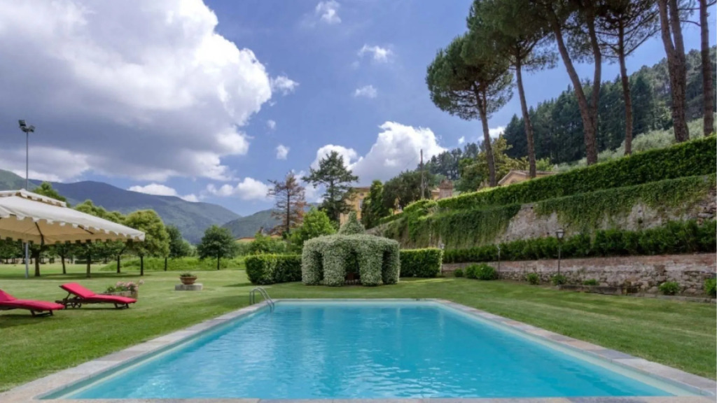 Luxury Villa Near Lucca-villa Mattei