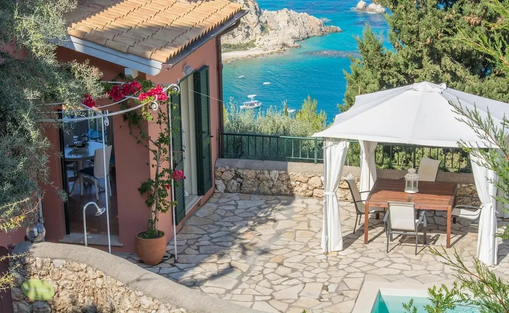 Agios Nikitas Nature Villas