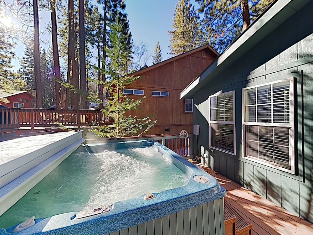 New Listing! Newly Furnished - Hot Tub & Deck 3 Bedroom Home