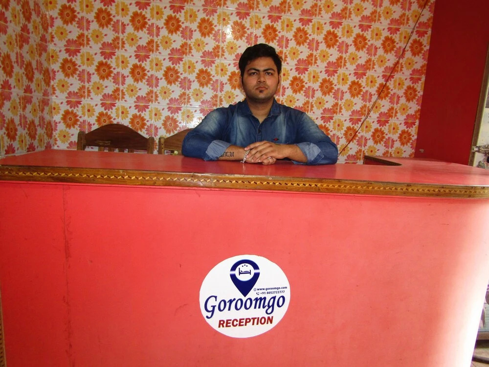 Goroomgo Annapurna Bhakta Niwas Puri