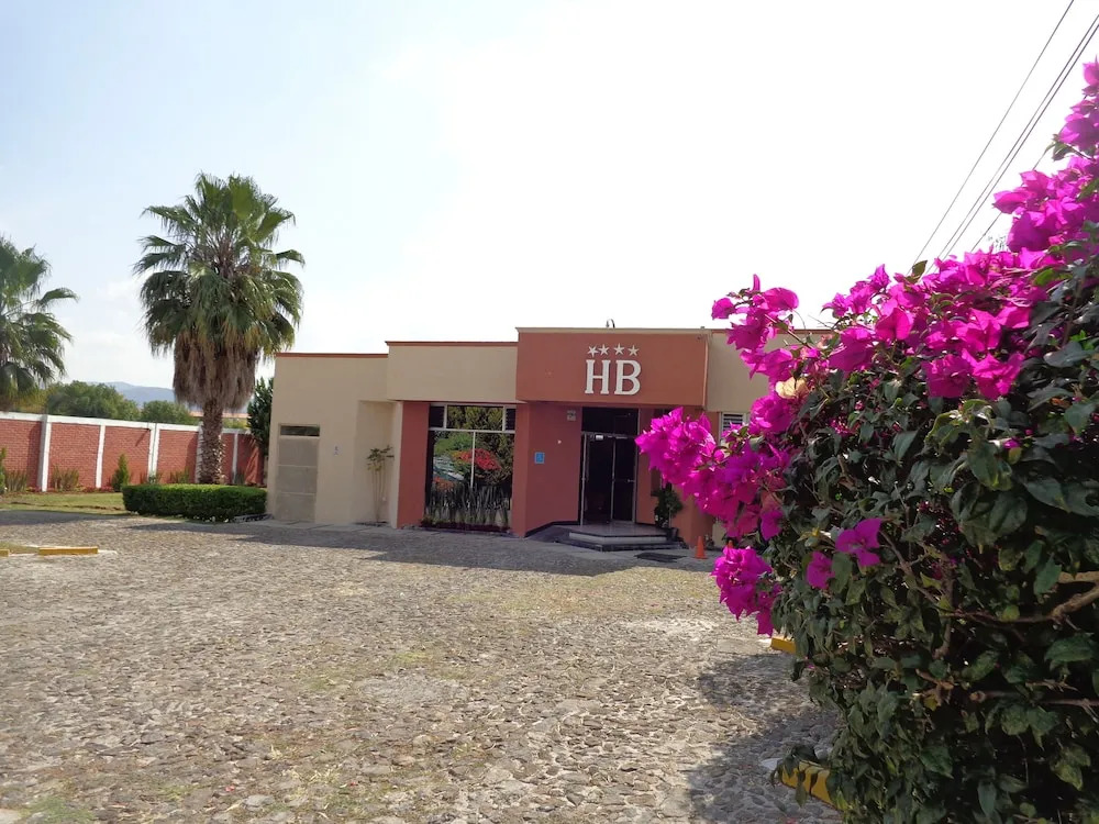 Hotel Bugambilias