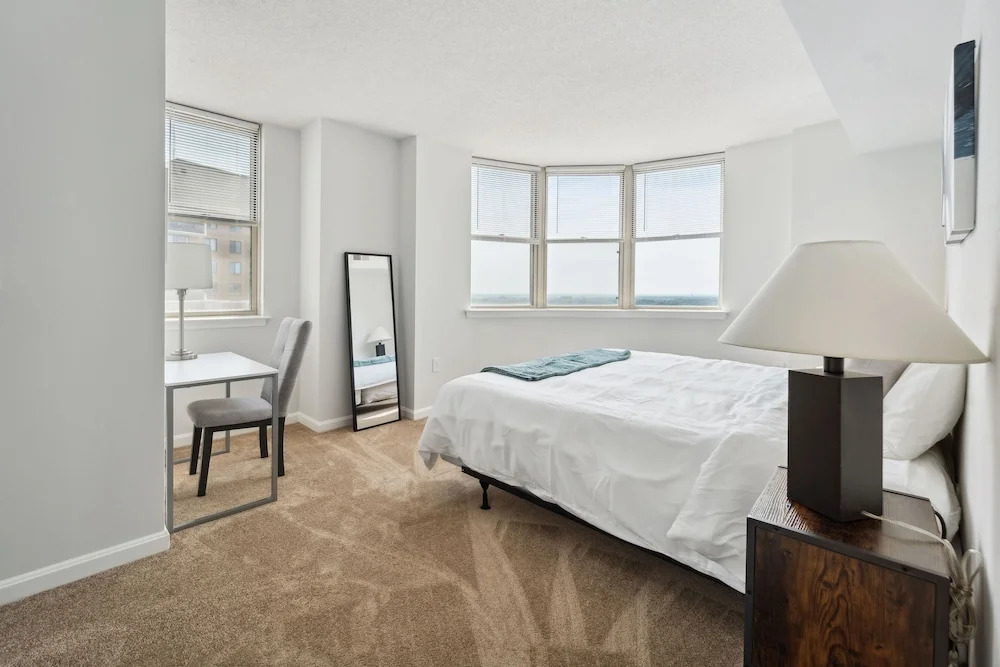 2BR Luxury City Suite With Gym & Pool