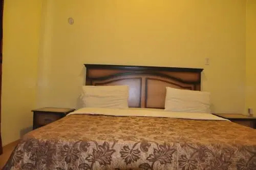 Vip Building-Al Buainain Apartment