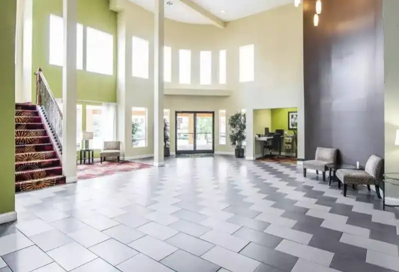 Quality Inn & Suites West Waterpark