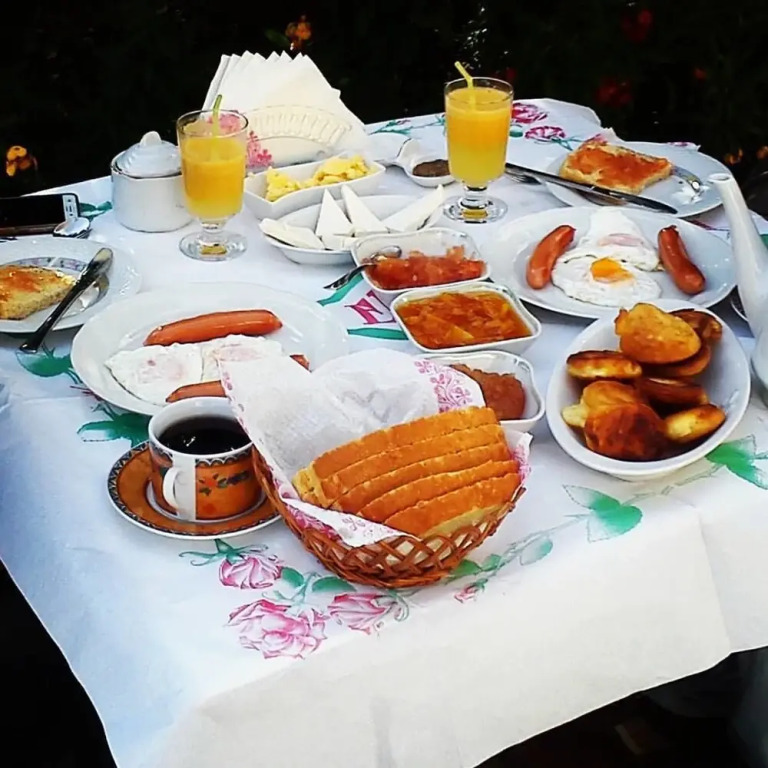 VILA LILI Guest House - Berat