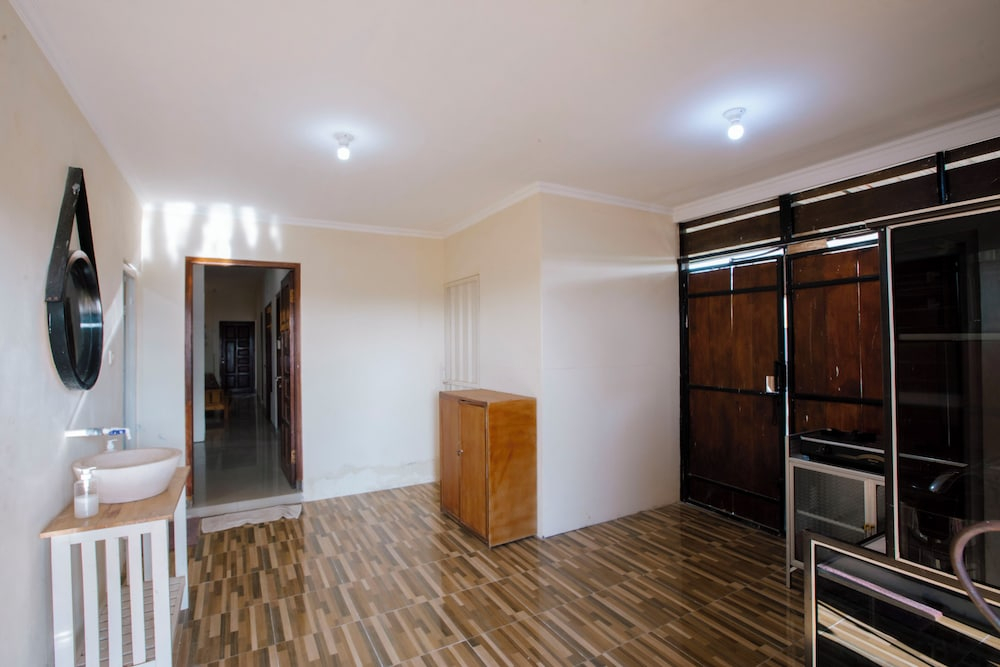 Villa New DBamboo by Plesirhatiyogja