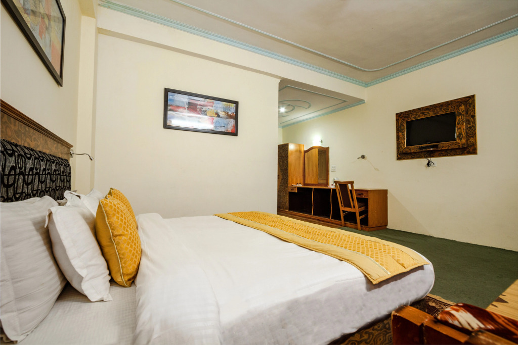 Hotel Prini Palace Manali