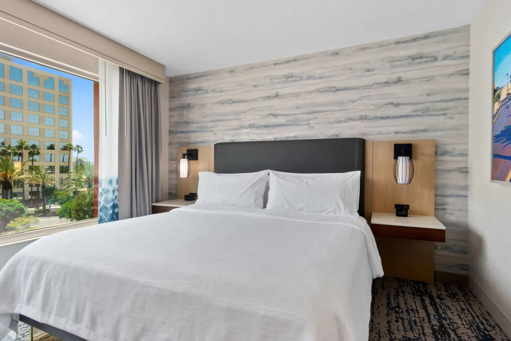 Embassy Suites by Hilton Anaheim South