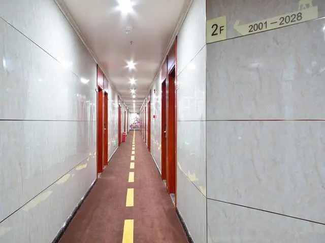 JTour Inn Wuhan Huanghe Tower Shouyi Square