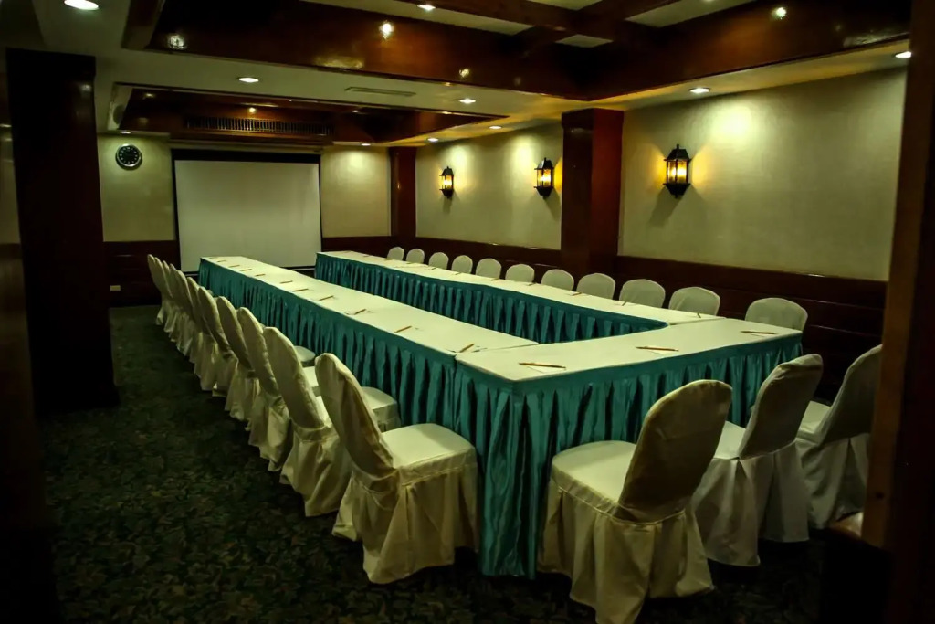 Days Hotel Tagaytay