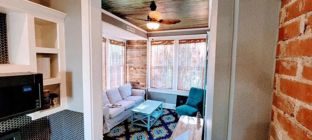 Seaglass 4 Bedroom Home by Redawning