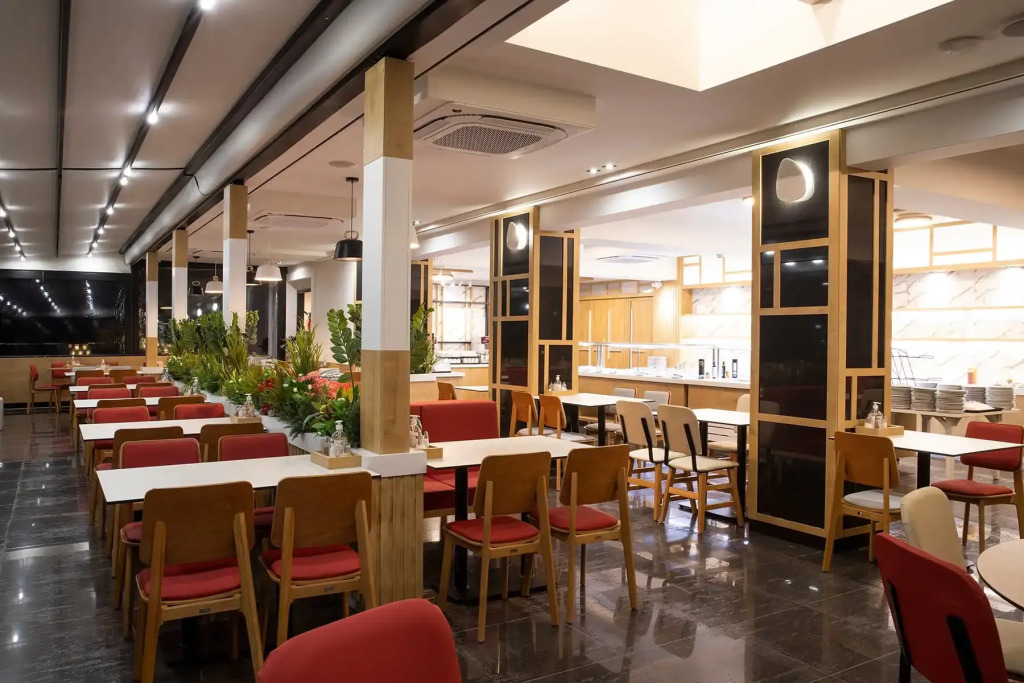 Dafni Plus Hotel