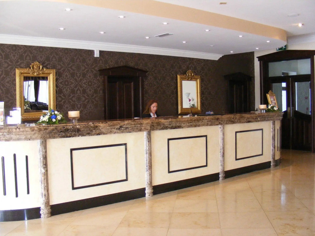 Diamond Coast Hotel