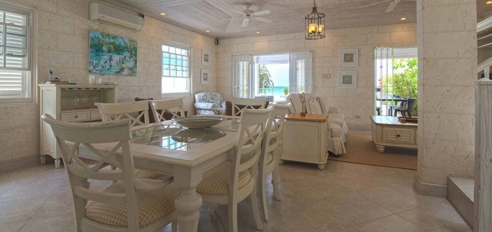 Radwood Beach Villa No. 1