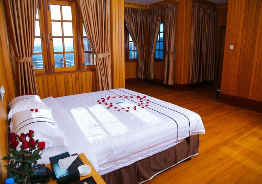 Famous Hotel Kalaw
