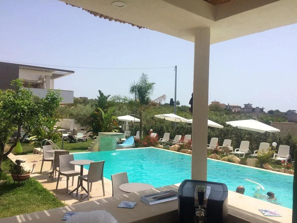 Apartment With 3 Bedrooms in Pozzallo, With Wonderful sea View, Pool A