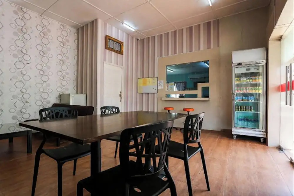 Bangi Lanai Hotel
