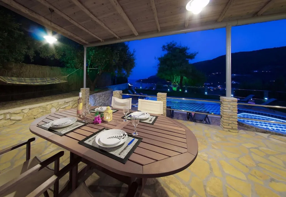 Tireda Villas