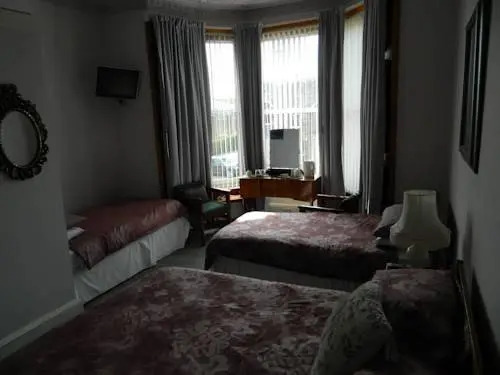 Fernlea Guest House