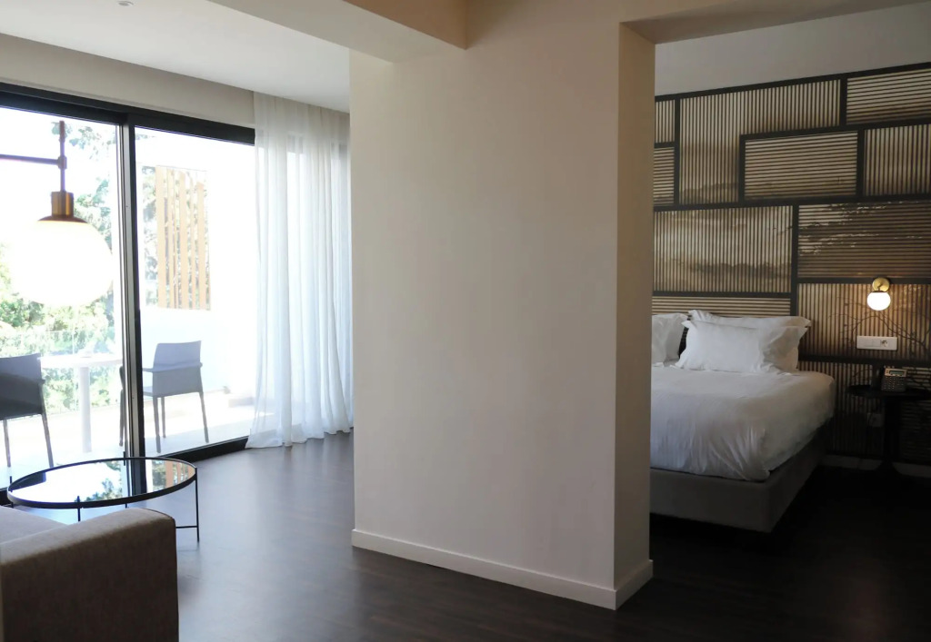 Azur Hotel