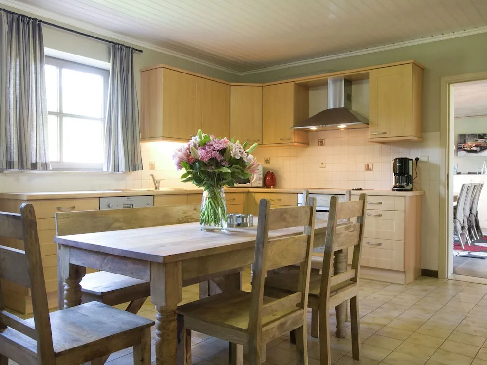 Lovely Holiday Home In Maldegem With Garden