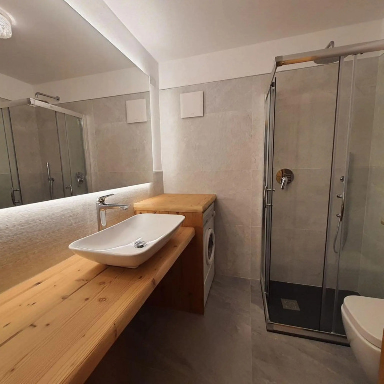 MADDALENA , apartment in villa for 8 people. (022039-AT-056830)-111 MADDALENA SX
