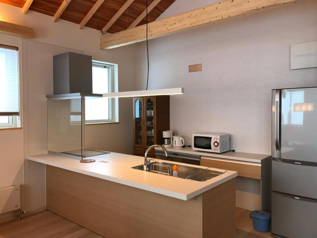 Tsuru Apartments