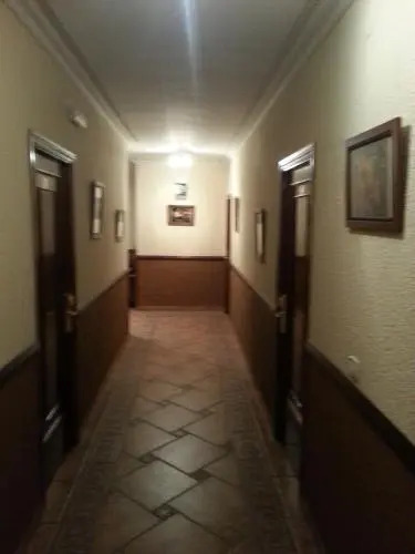 Hostal Restaurante El Cazador
