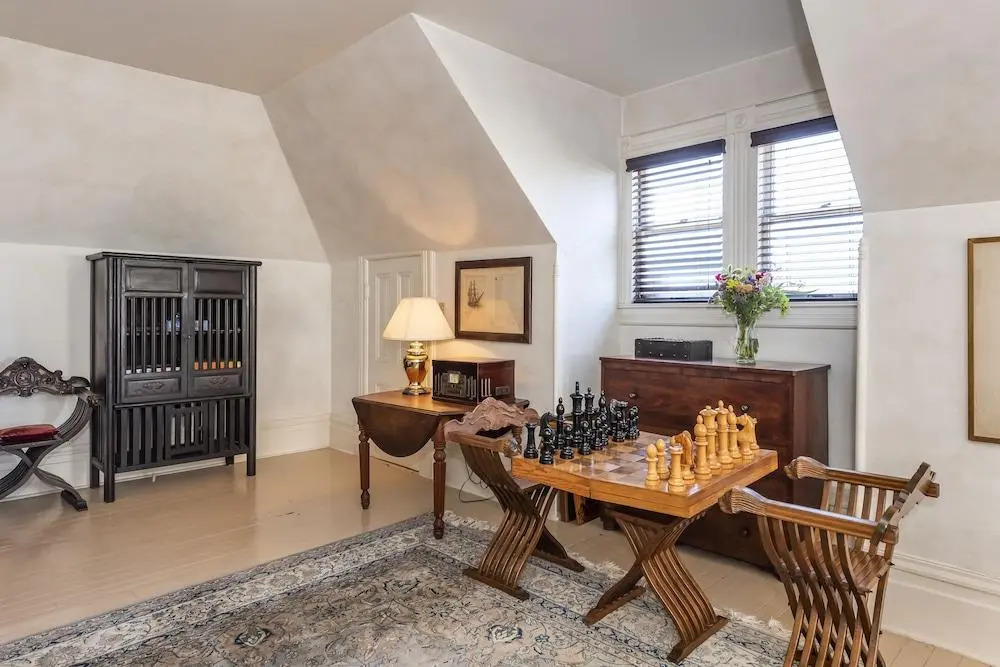 Chateau Tivoli B&B