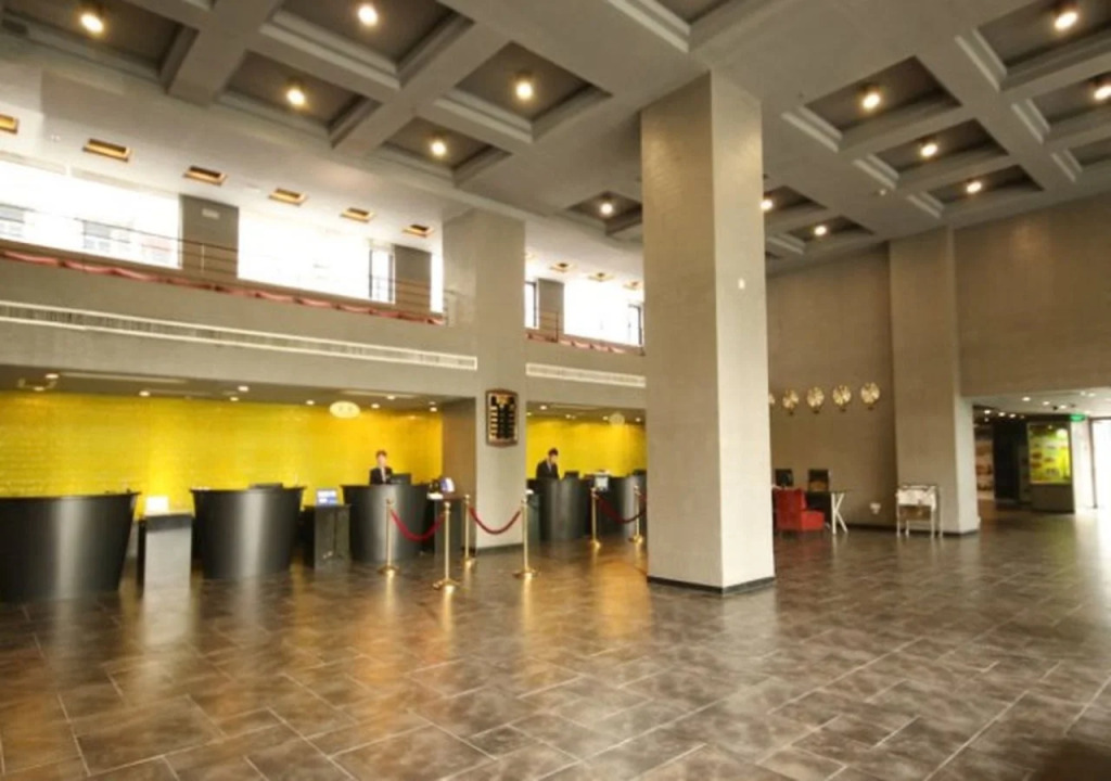 Henry Business Hotel