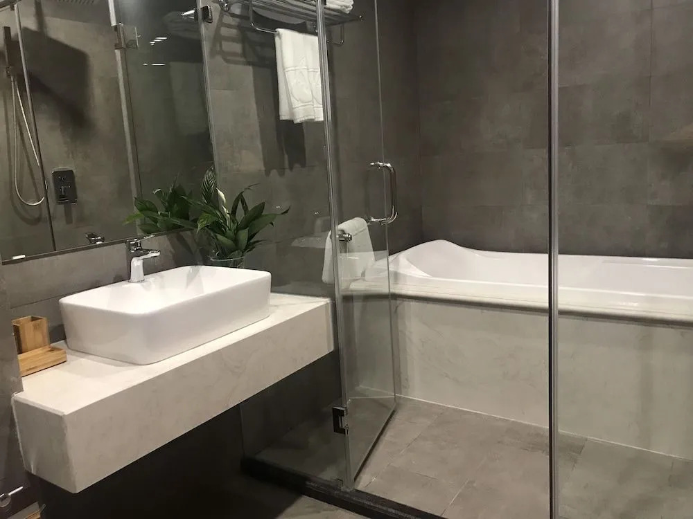 REIWA INN APARTMENT