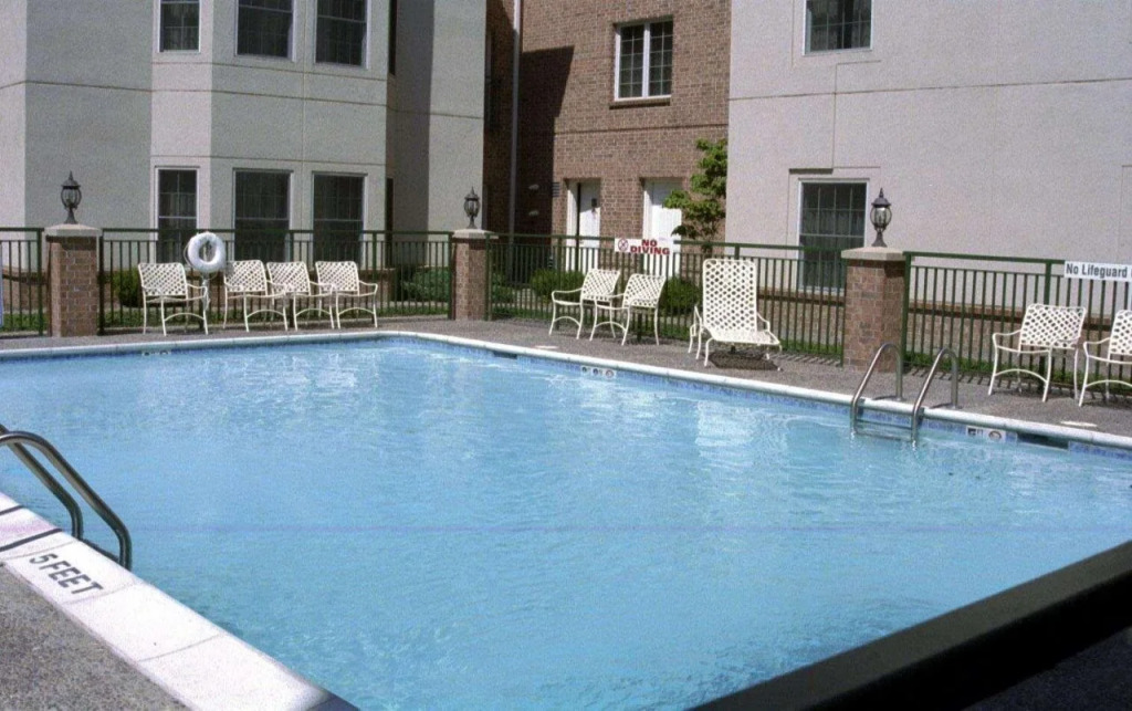 Homewood Suites by Hilton Kansas City Airport