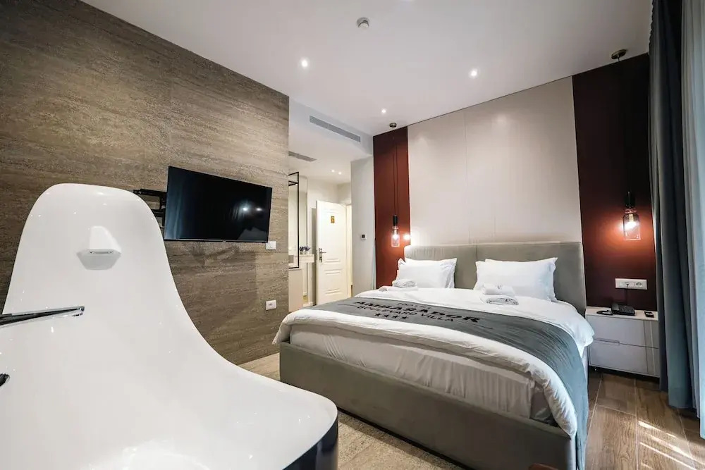 Ambasador Hotel