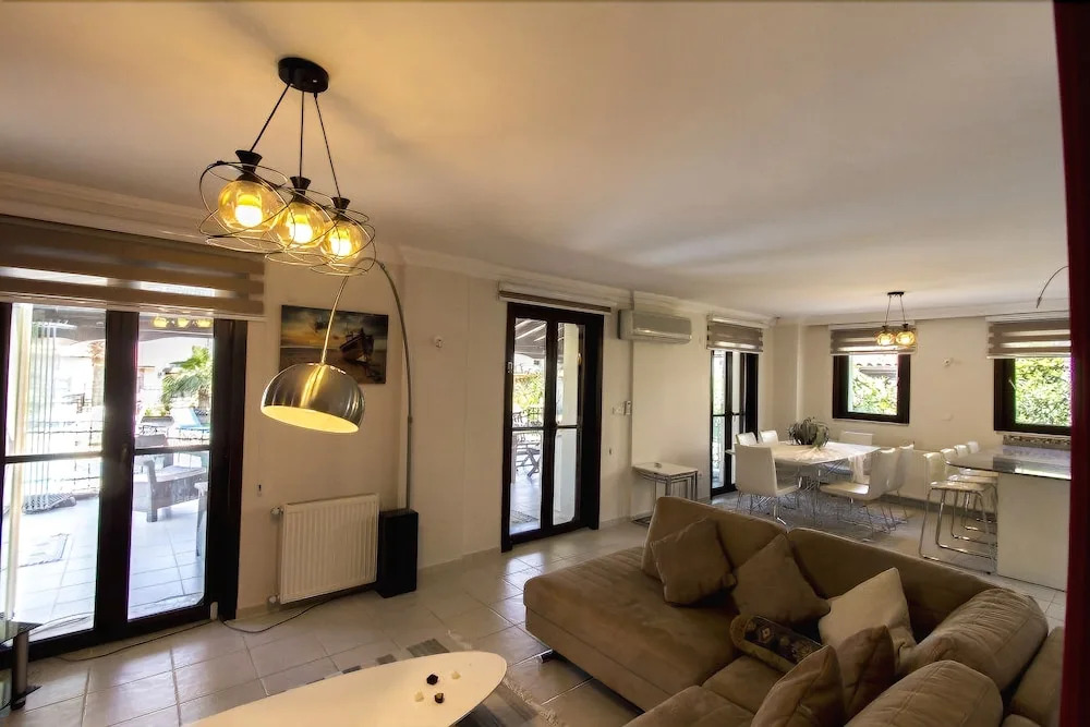 Villa Siesta by Villamnet