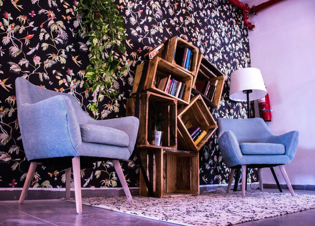 Renas House Smart Hotel