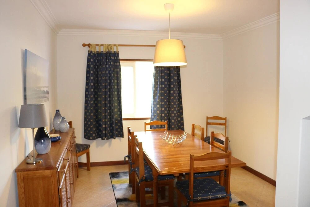 House With 5 Bedrooms in Moledo, With Wonderful sea View, Furnished Te