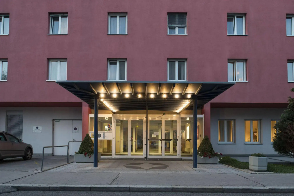 24hours Apartment Hotel