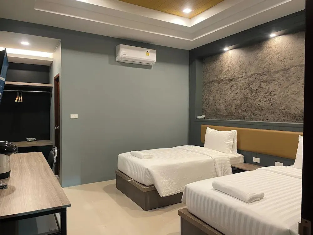 Namkhem Inn 2
