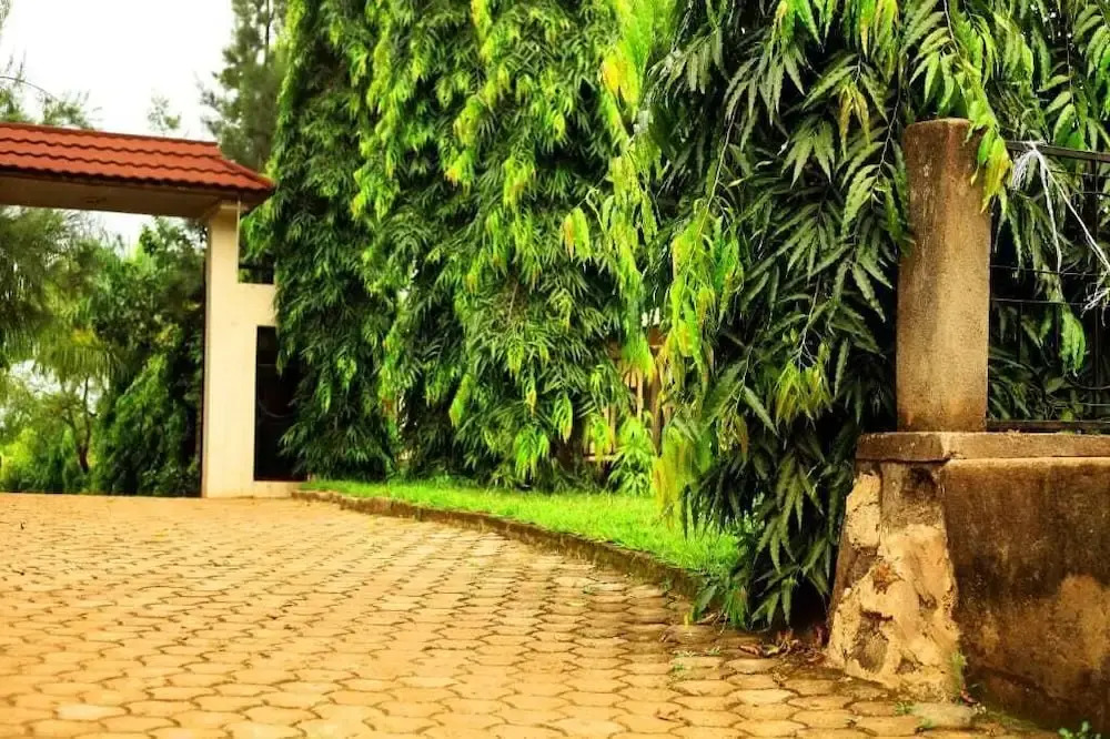 West East Lodge