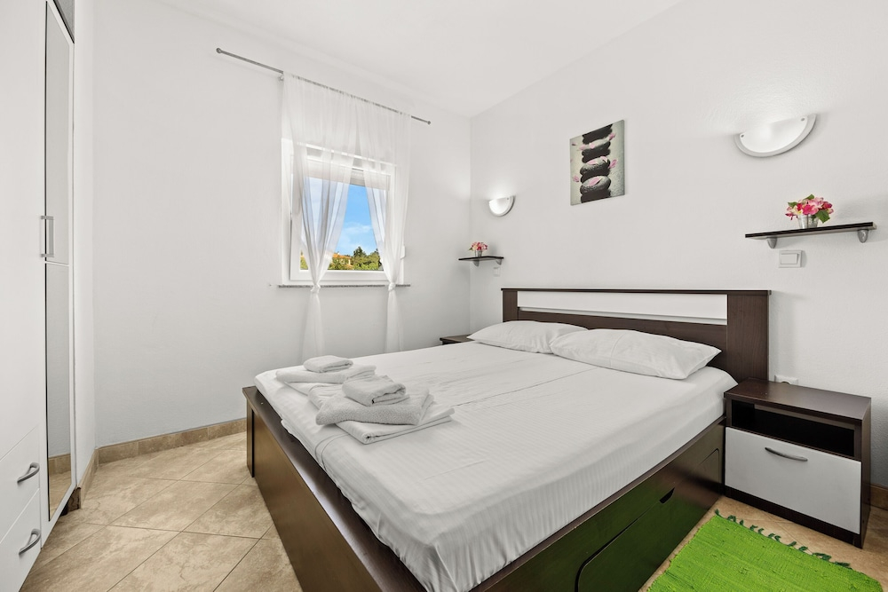 Apartments Rondine
